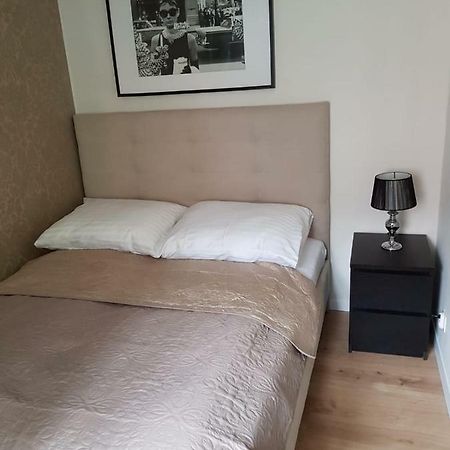 Apartament Okrzei Клодзко Екстериор снимка